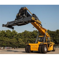 Xe nâng Container 45 tấn, hiệu XCMG 
